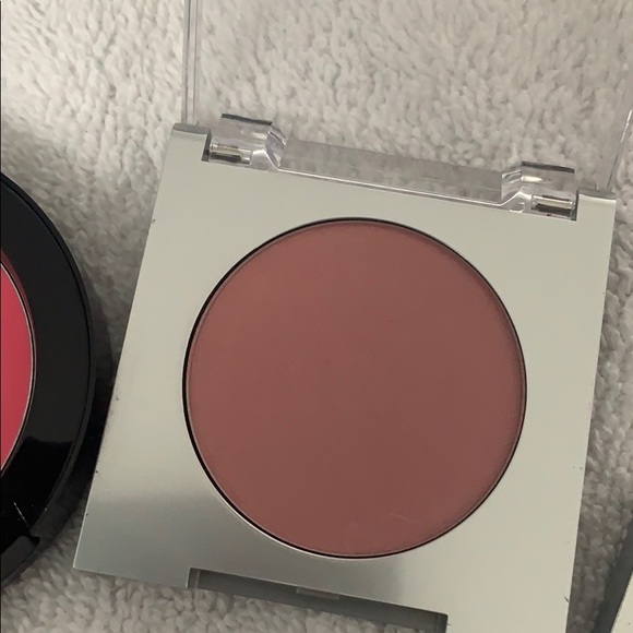 Blush Set Bundle - Picture 4 of 7